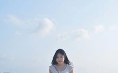 少妇人妻偷人精品视蜜桃